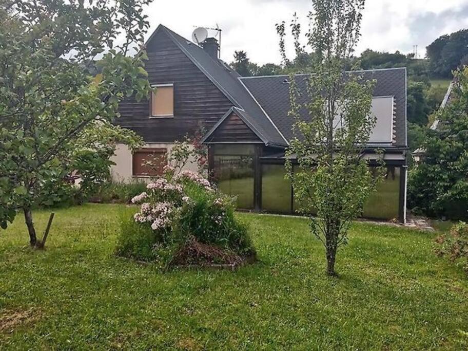 Maison A Louer Besse-et-Saint-Anastaise Exterior photo